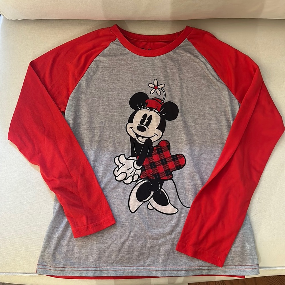 Minnie Mouse shirt